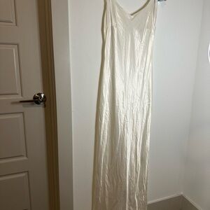 Zum Zum by Niki Livas Cream Maxi Dress